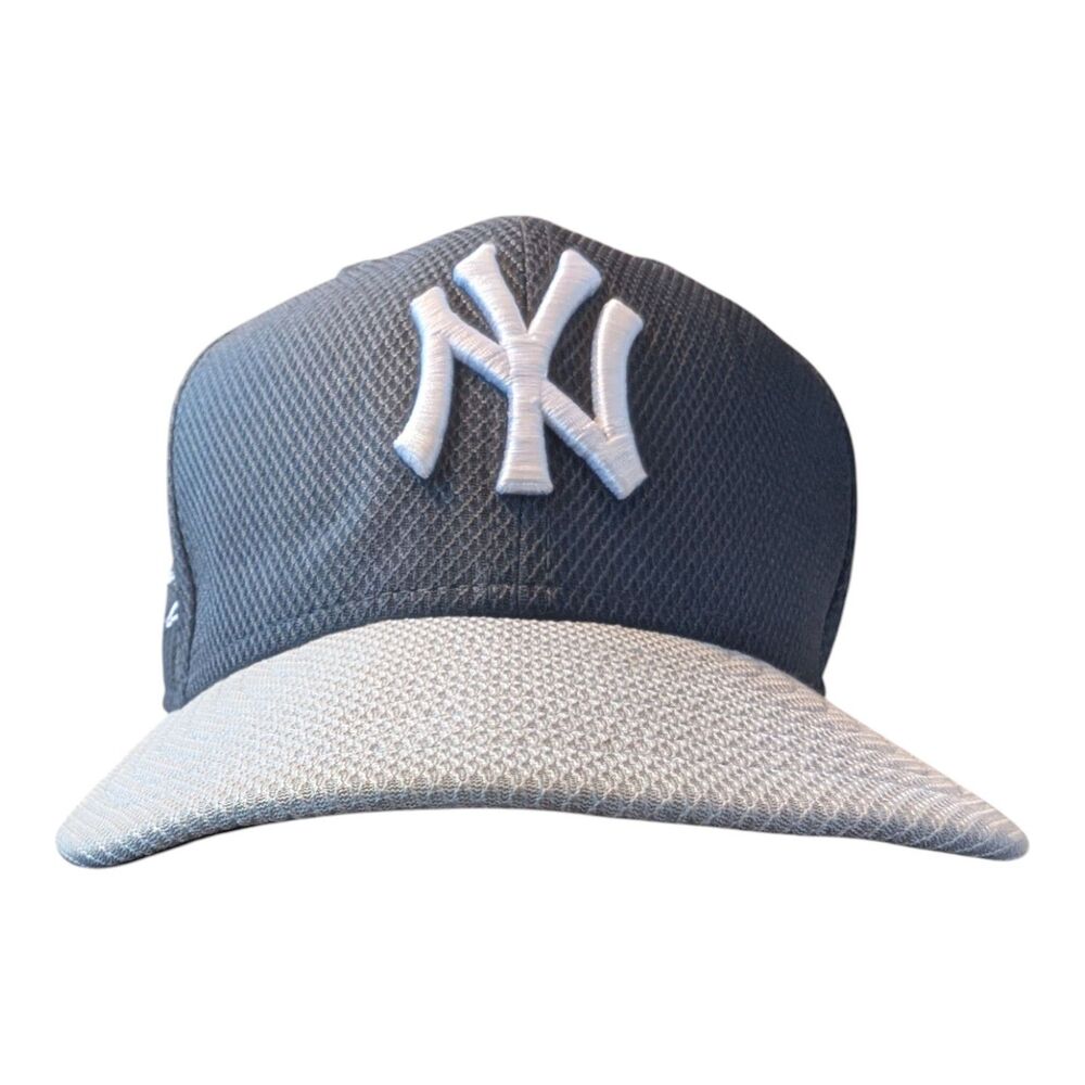 New York Yankees Baseball Cap Hat NY MLB 59 Fifty Fitted 7 3/8 Sportswear